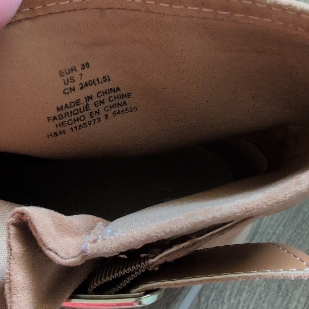 H&M Women's Tan Ankle Boots - Picture 6 of 8